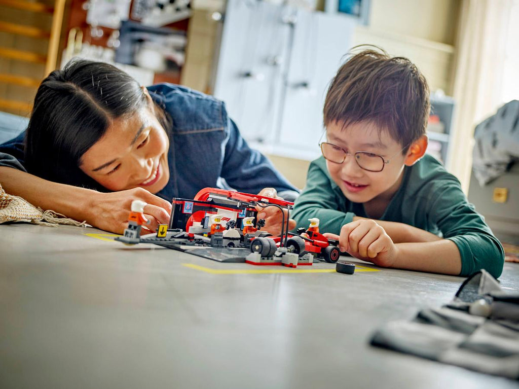 LEGO® City F1 Pit Stop & Pit Crew with Ferrari Car 60443
