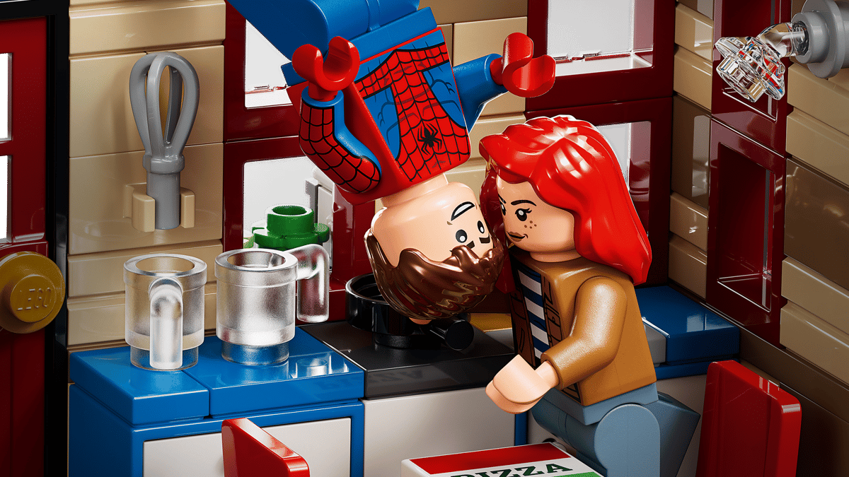 LEGO® Marvel Peter Parker's apartment 76317