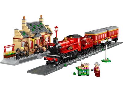 LEGO Harry Potter Hogwarts Express & Hogsmeade Station 76423