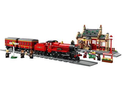 LEGO Harry Potter Hogwarts Express & Hogsmeade Station 76423