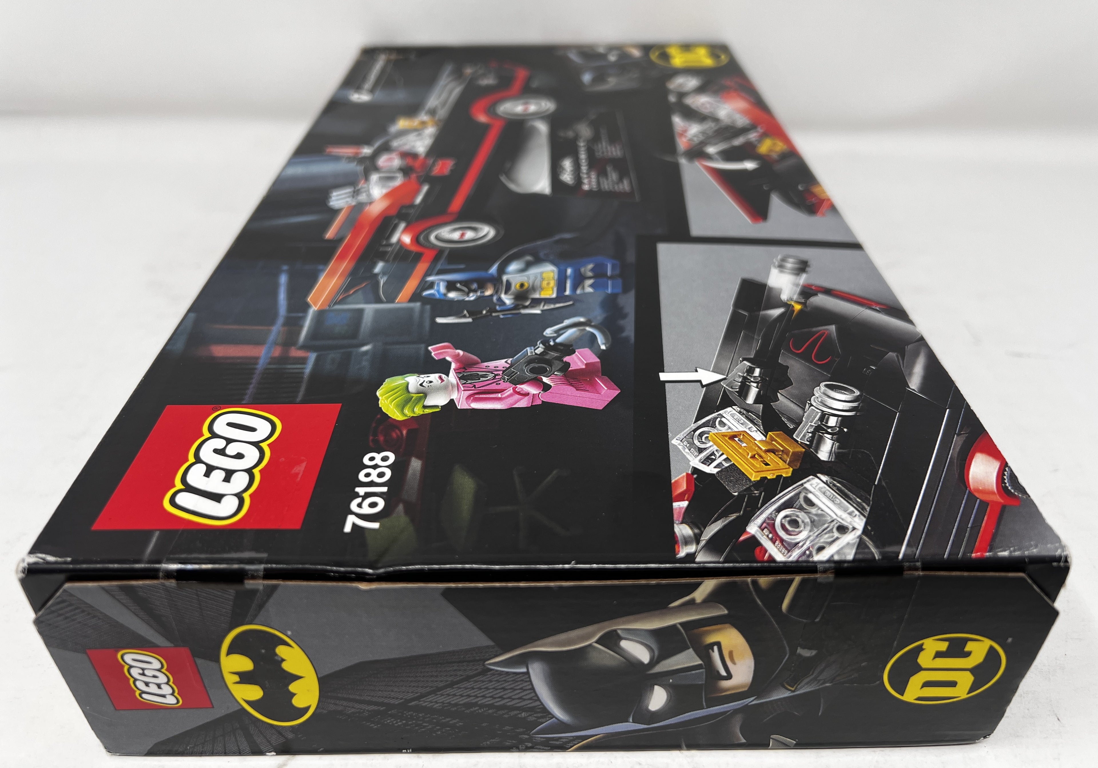 LEGO Batman Classic TV Series Batmobile 76188 (shelf wear/crushing, see pictures)