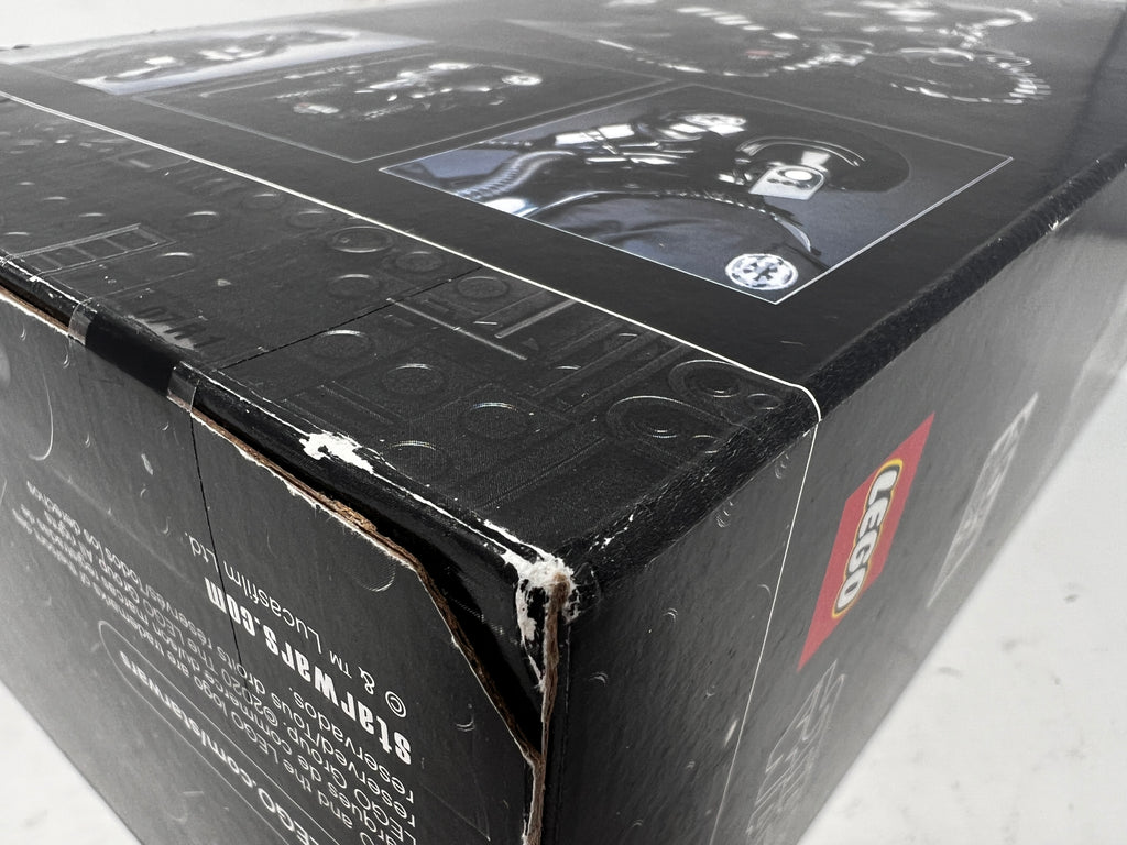 LEGO Star Wars TIE Fighter Pilot Helmet 75274 (shelf wear, see pictures)