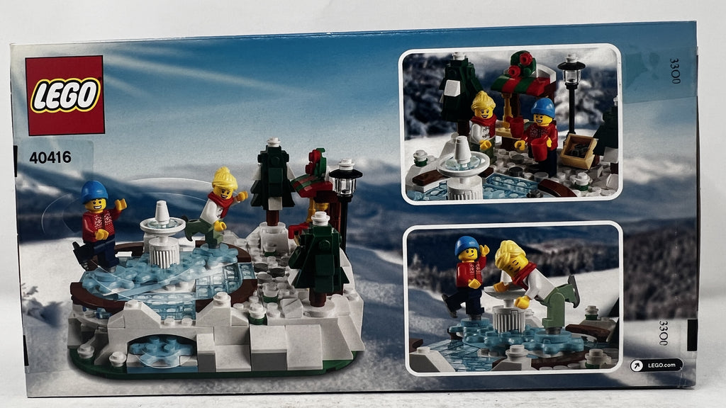 LEGO Ice Skating Rink 40416 (minor creasing, see pictures)