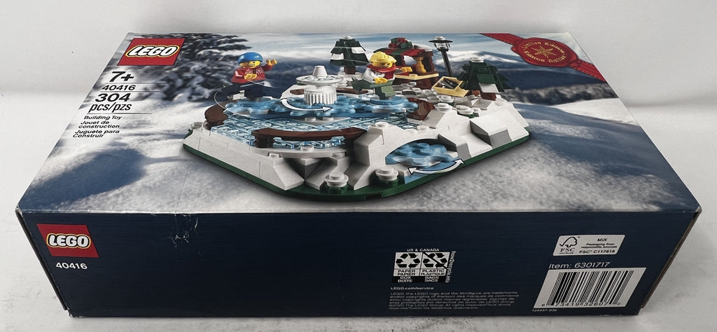 LEGO Ice Skating Rink 40416 (minor creasing, see pictures)