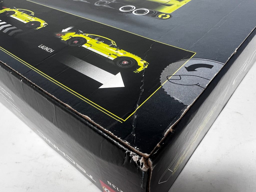 LEGO Technic Ford Shelby Cobra 42138 (shelf wear and creasing, see pictures)
