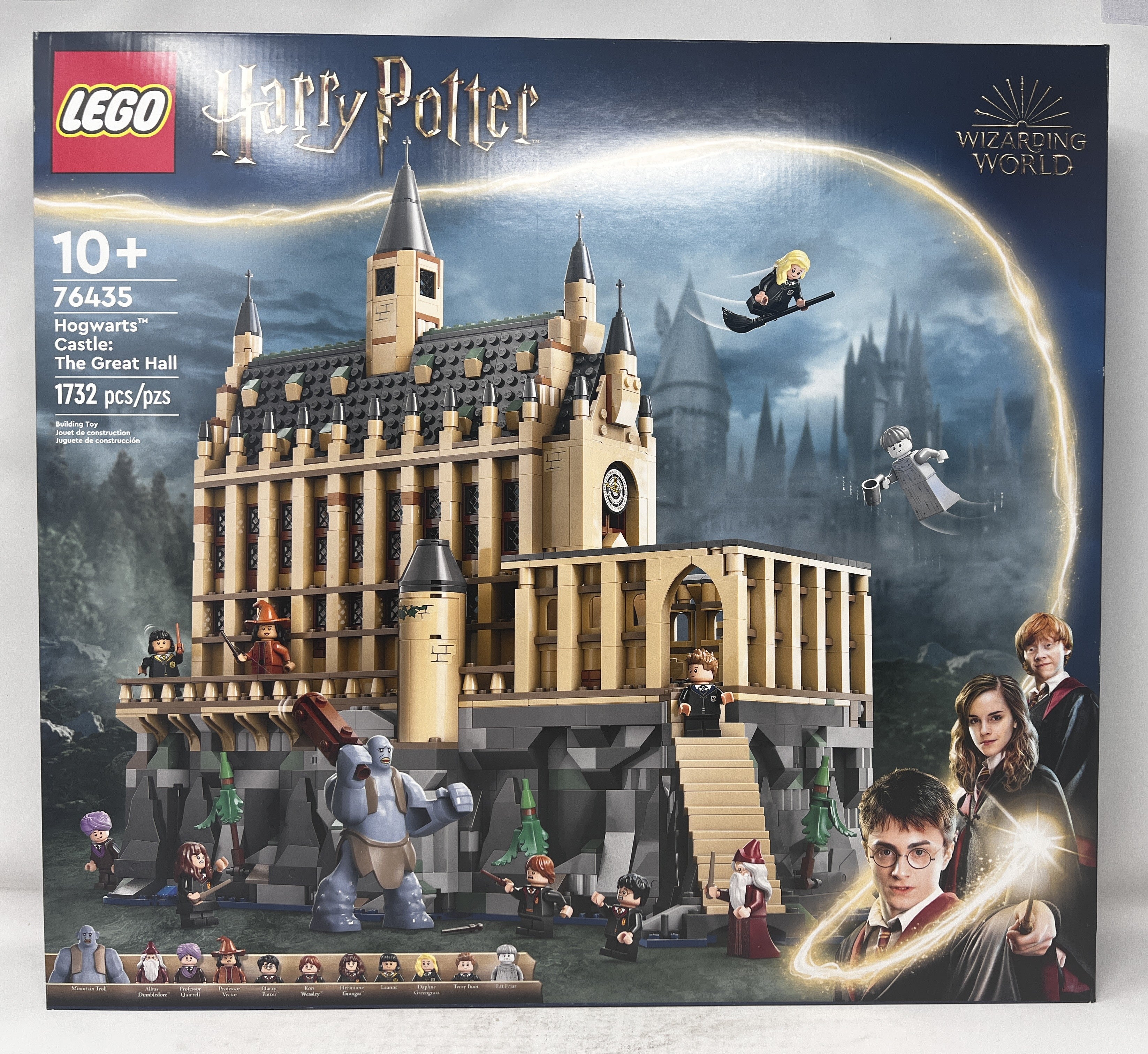 LEGO Harry Potter Hogwarts Castle: The Great Hall 76435 (minor creasing, see pictures)