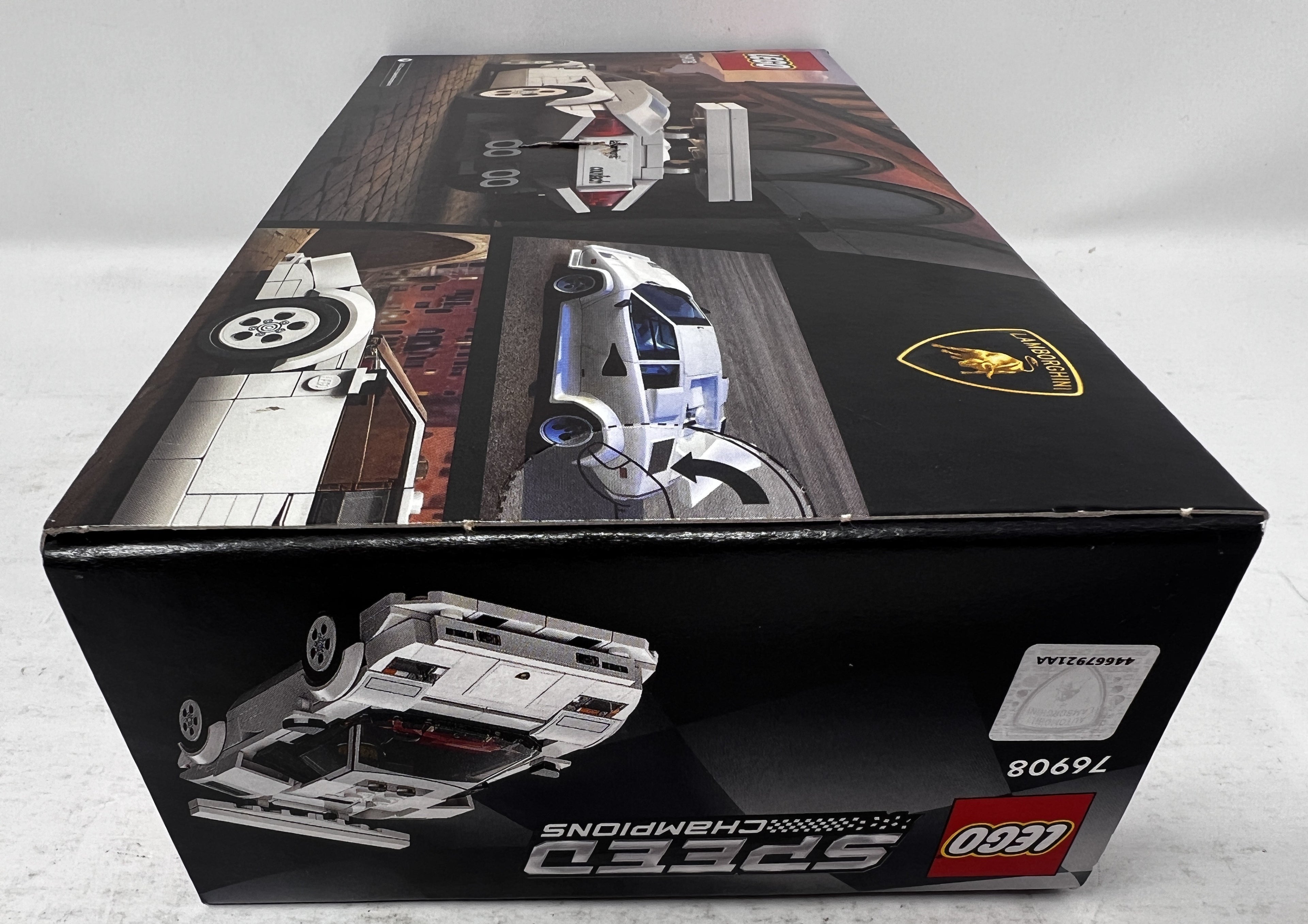 LEGO Speed Champions Lamborghini Countach 76908 (Punctured box, see pictures)