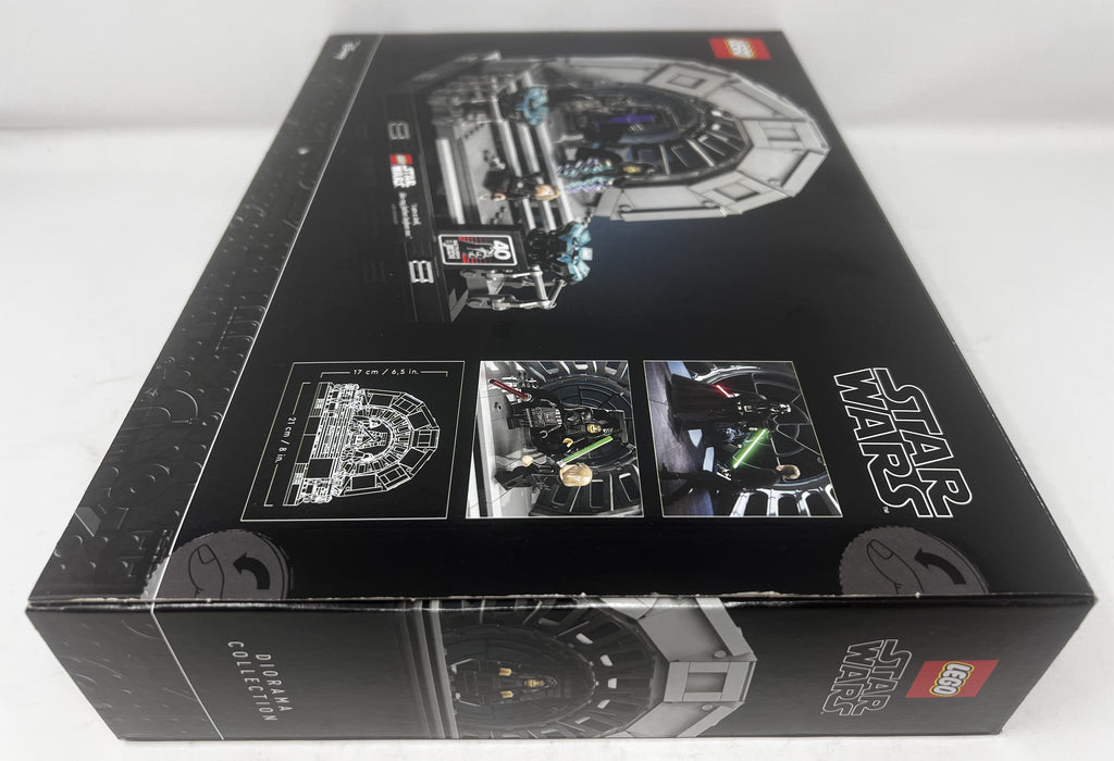 LEGO Star Wars Emperor's Throne Room 75352 (torn graphic on box, see pictures)