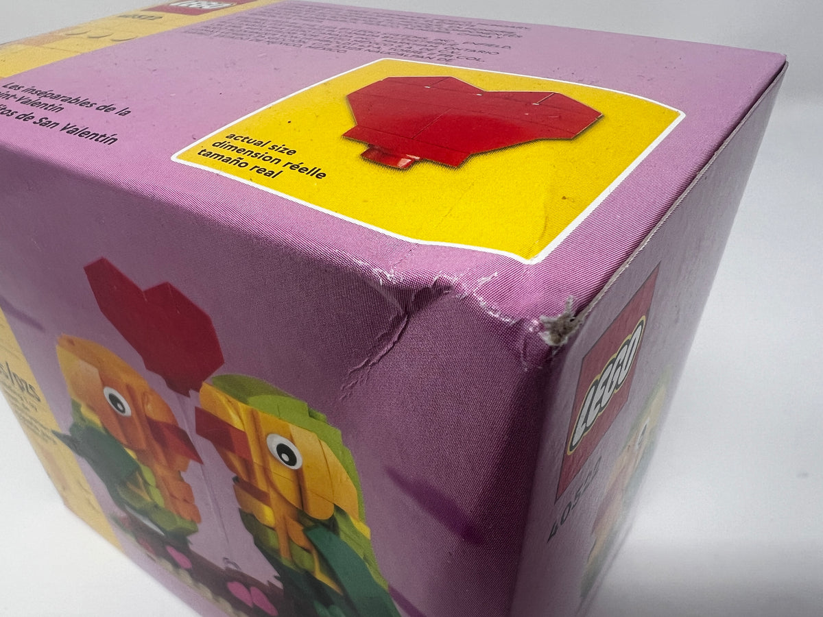 LEGO® Valentine Lovebirds 40522 (Minor creasing, see pictures)