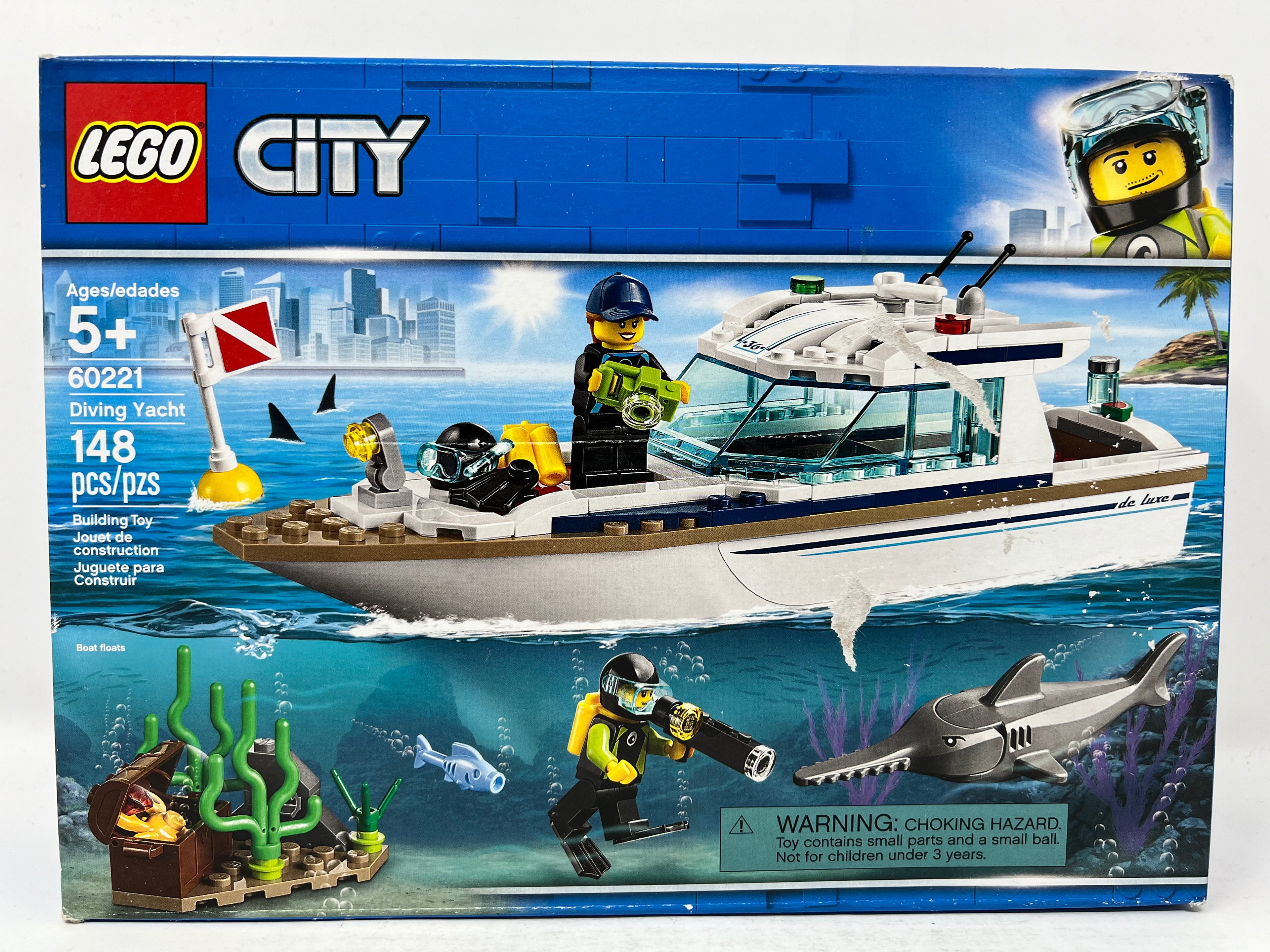 LEGO City Diving Yacht #60221 (shelf wear, see pictures)