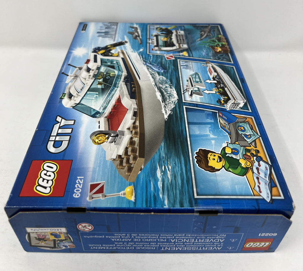 LEGO City Diving Yacht #60221 (shelf wear, see pictures)