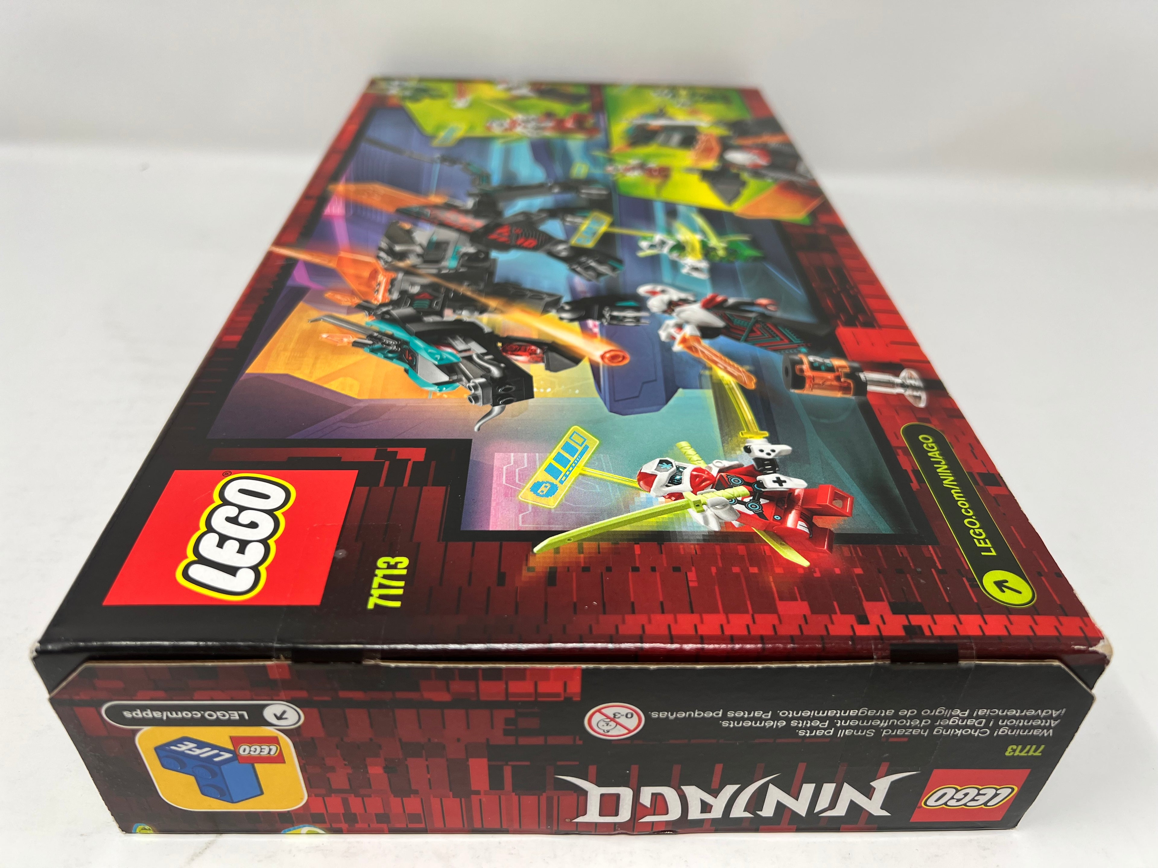 LEGO Ninjago Empire Dragon #71713 (shelf wear, see pictures)