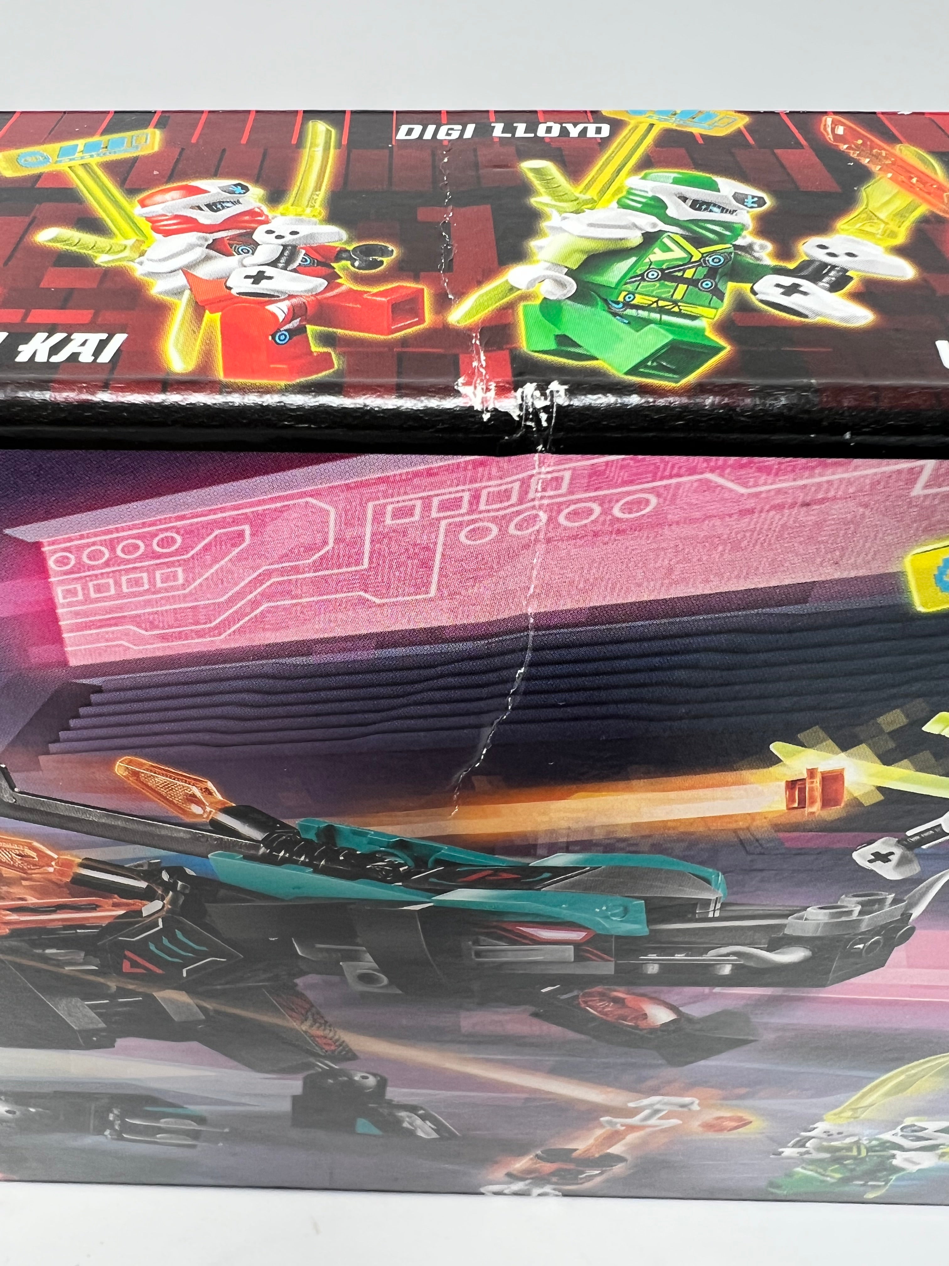LEGO Ninjago Empire Dragon #71713 (shelf wear, see pictures)