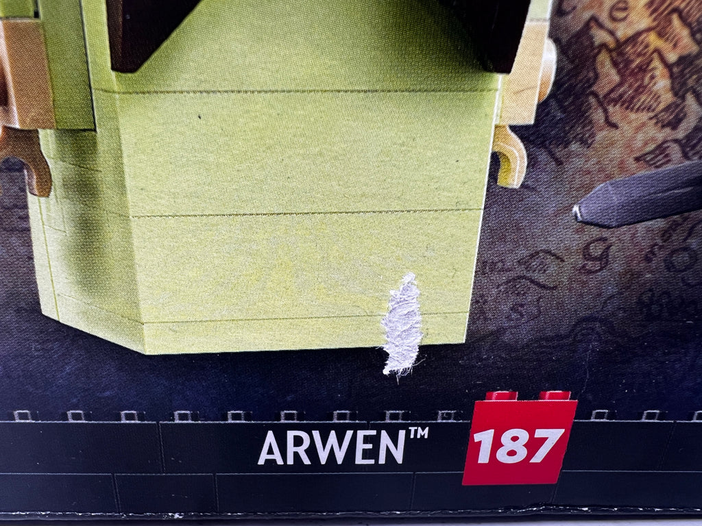 LEGO Brickheadz Aragorn & Arwen #40632 (shelf wear, see pictures)