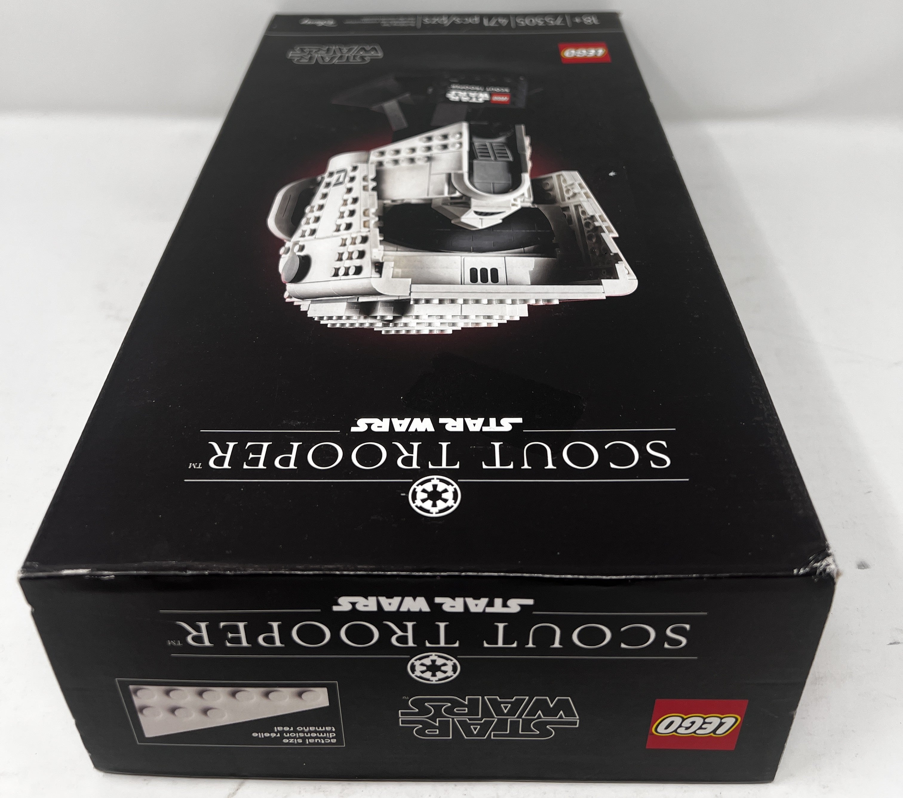 LEGO Star Wars Scout Trooper Helmet 75305 (Shelf wear, see pictures)