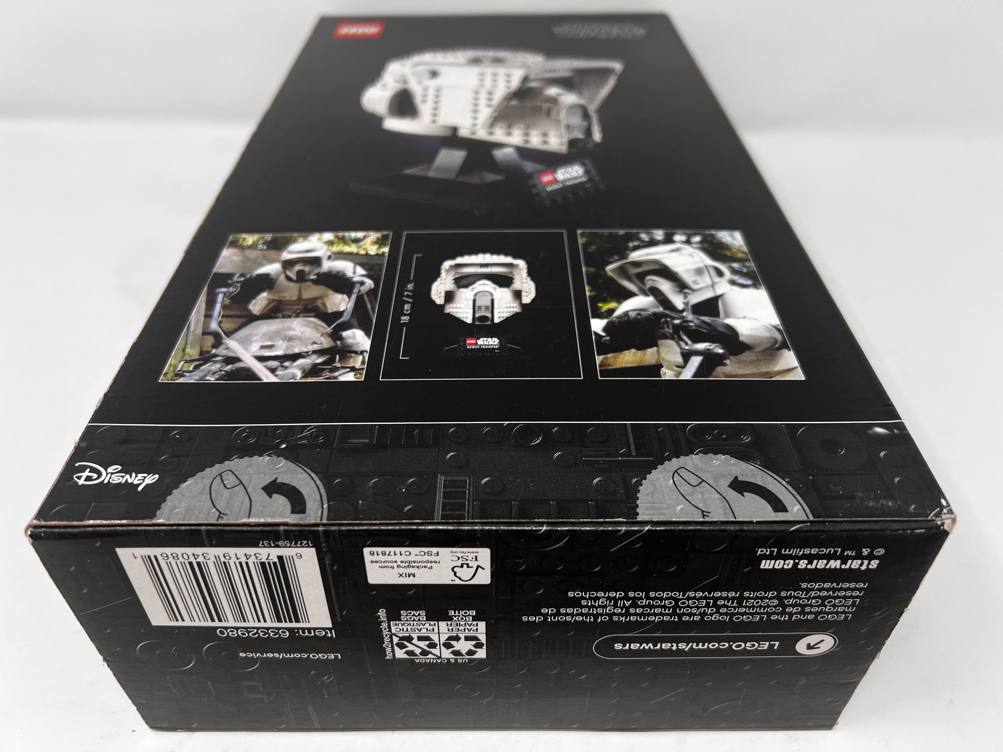 LEGO Star Wars Scout Trooper Helmet 75305 (Shelf wear, see pictures)