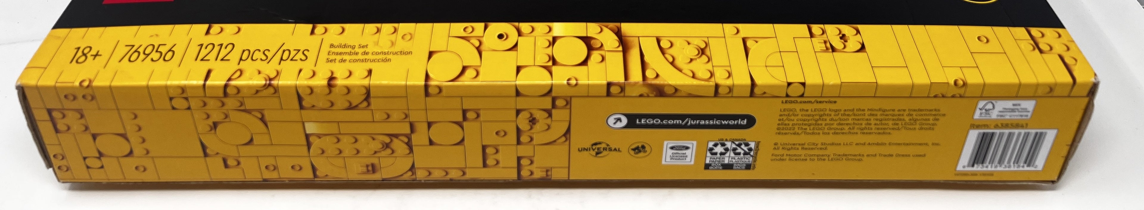 LEGO Jurassic Park T Rex Breakout 76956 (shelf wear, see pictures)