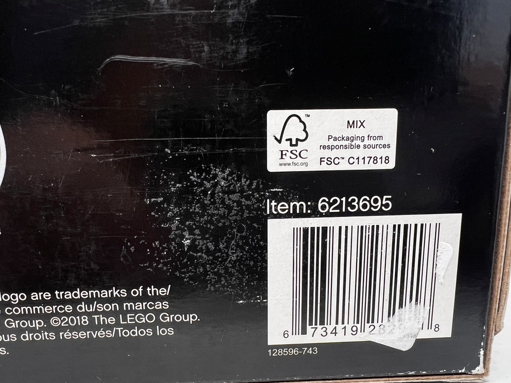 LEGO Technic First Responder 42075 (shelf wear, see pictures)