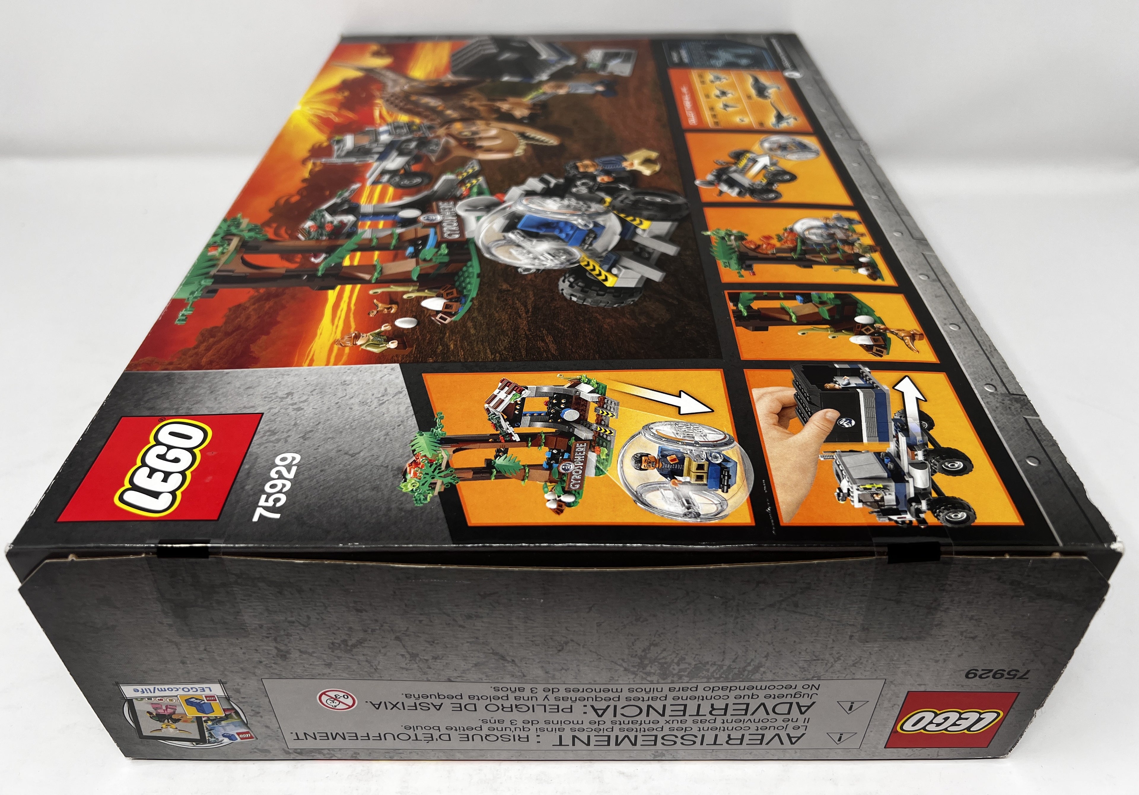 LEGO Jurassic World Carnotaurus Gyrosphere Escape 75929 (minor shelf wear, see pictures)