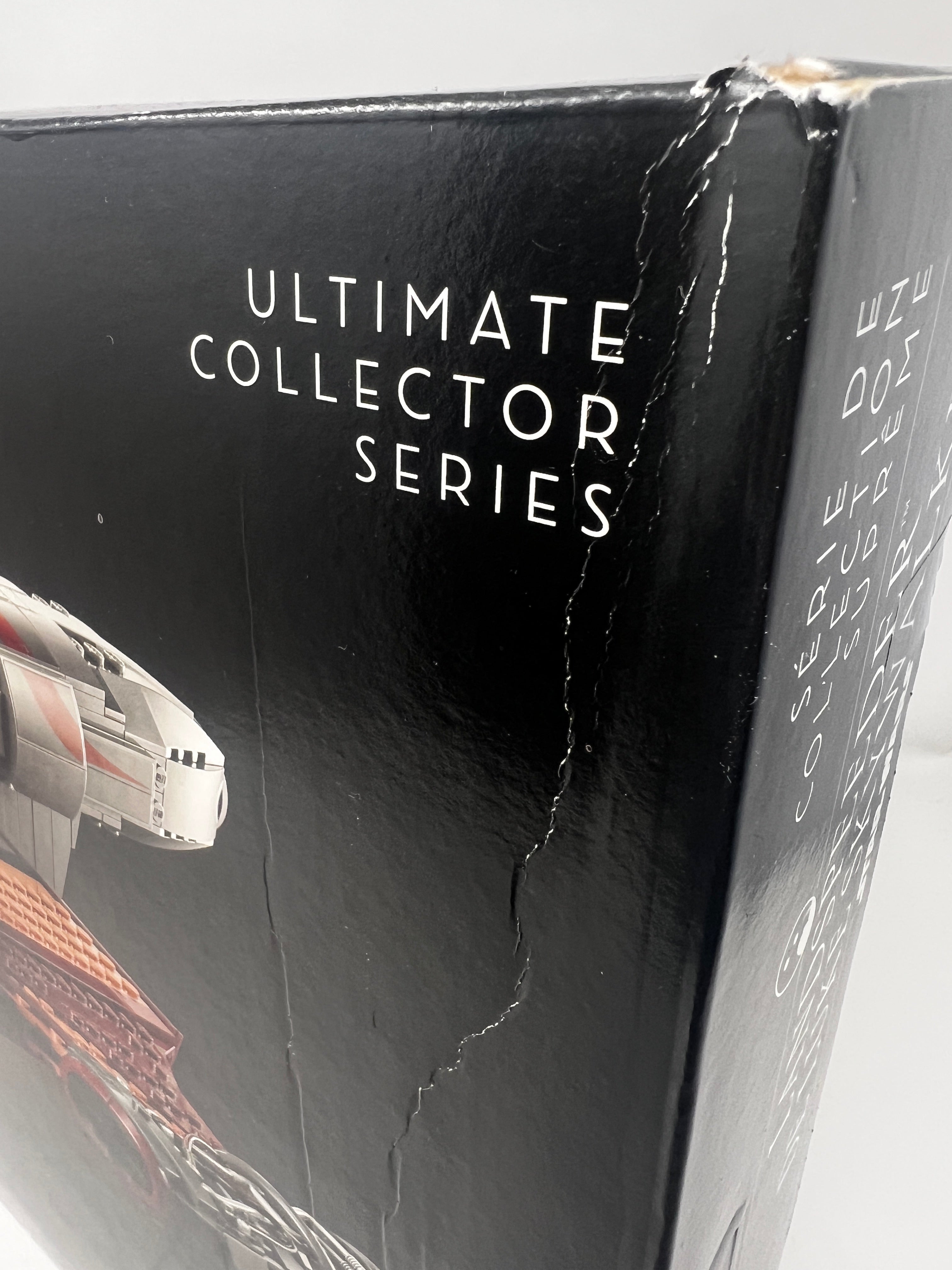 LEGO Star Wars UCS Luke Skywalker's Landspeeder 75341 (creasing/crushing damage to box, see pictures)