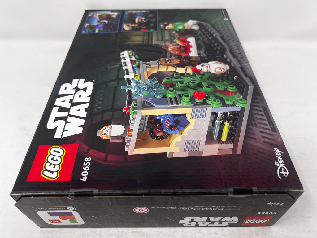 LEGO Star Wars Millennium Falcon Holiday Diorama 40658