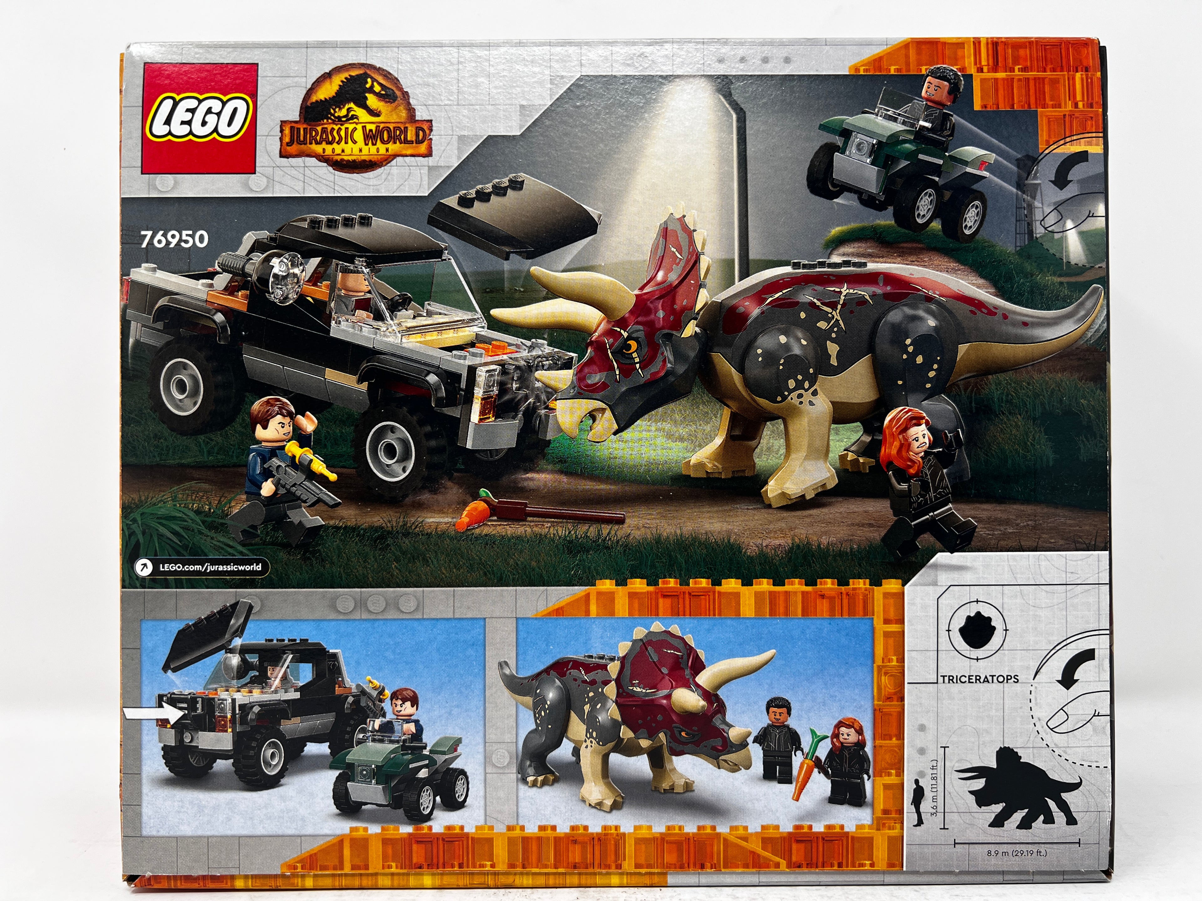 LEGO Jurassic World Triceratops Pickup Truck Ambush 76950 (Creasing, see pictures)