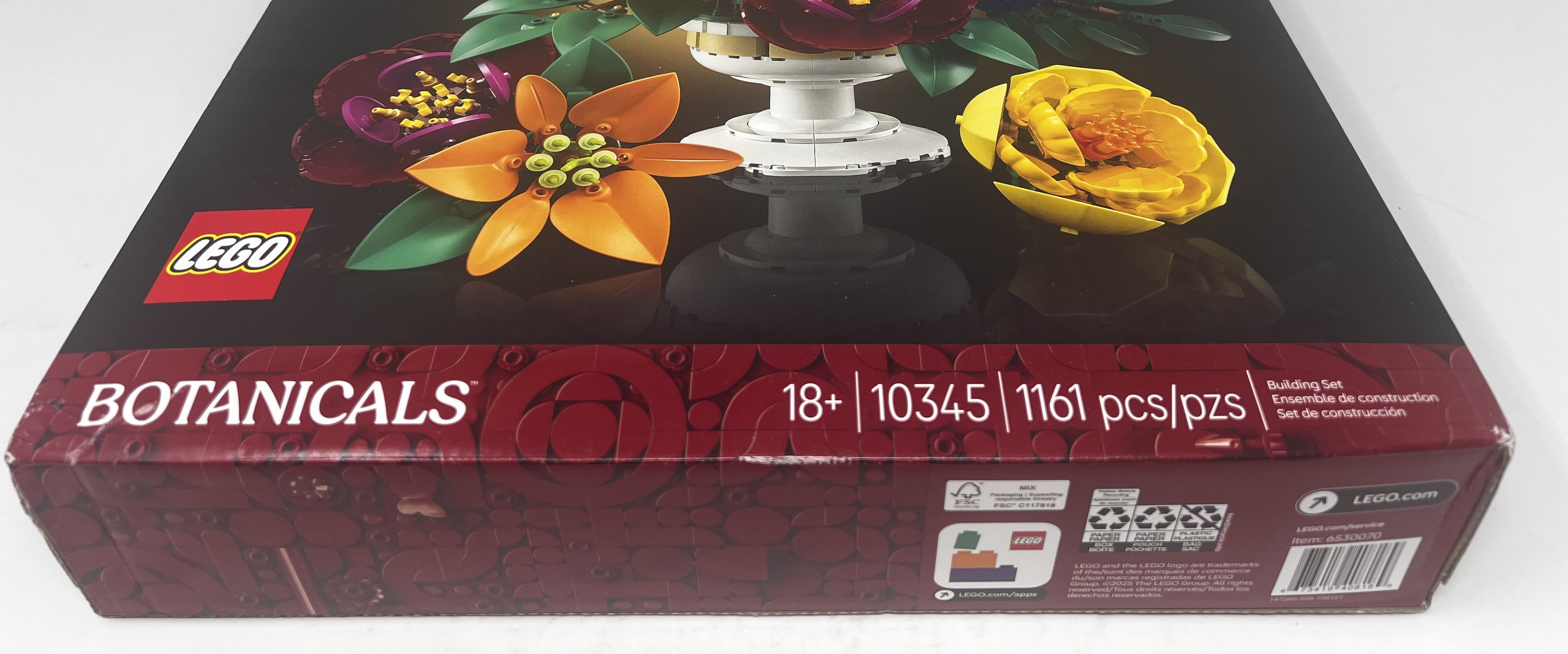 LEGO Botanicals Flower Arrangement 10345 (Box damage, see pictures)