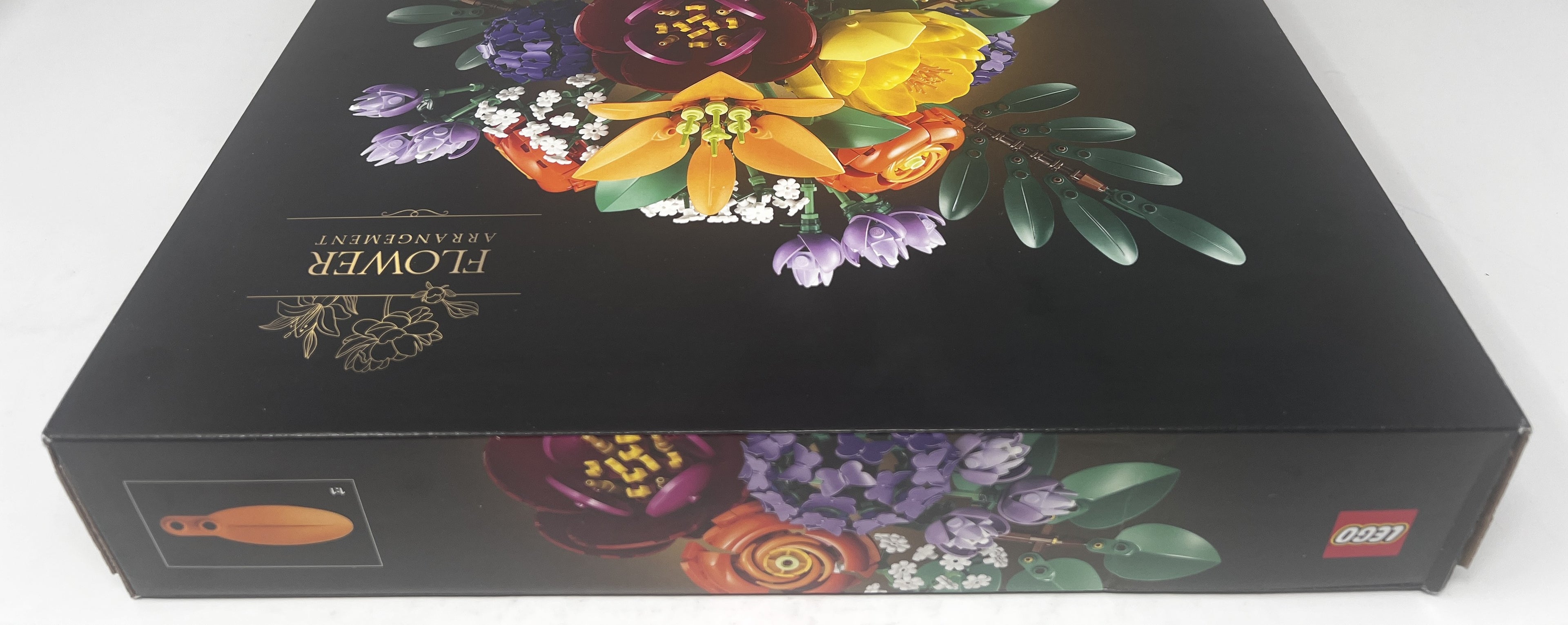 LEGO Botanicals Flower Arrangement 10345 (Box damage, see pictures)