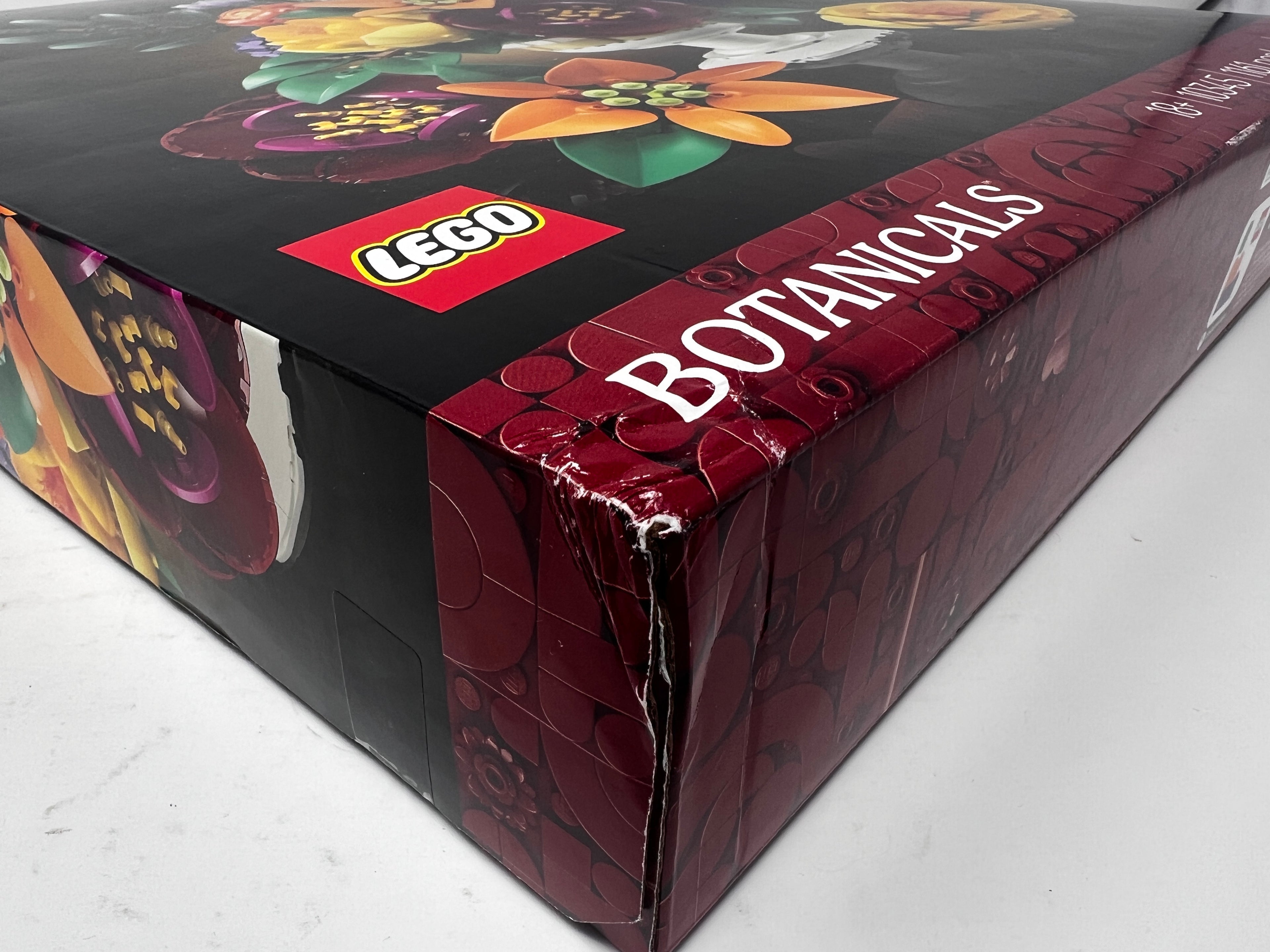 LEGO Botanicals Flower Arrangement 10345 (Box damage, see pictures)