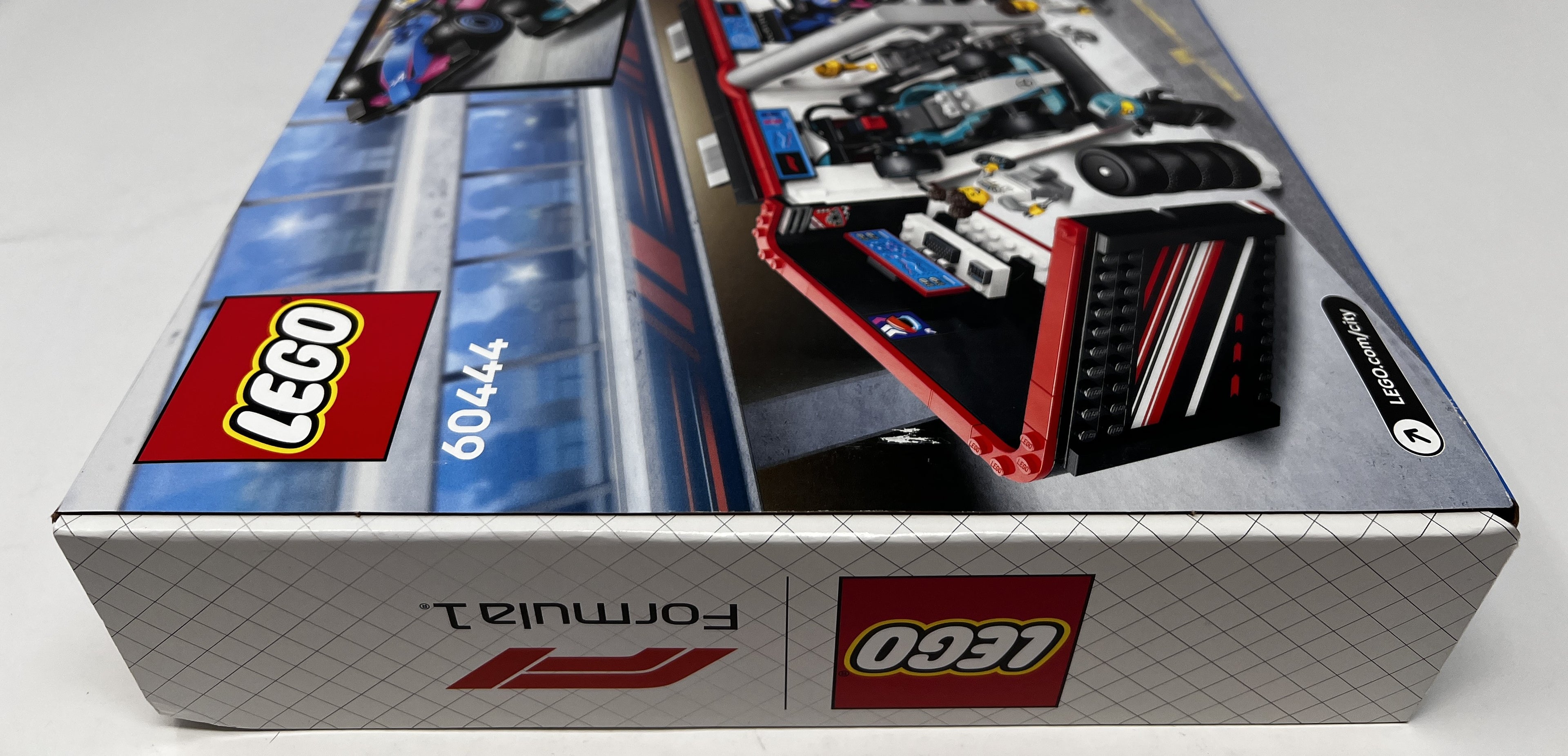 LEGO City Formula 1® F1® Garage & Mercedes-AMG® & Alpine Cars 60444 (Minor box damage, see pictures))