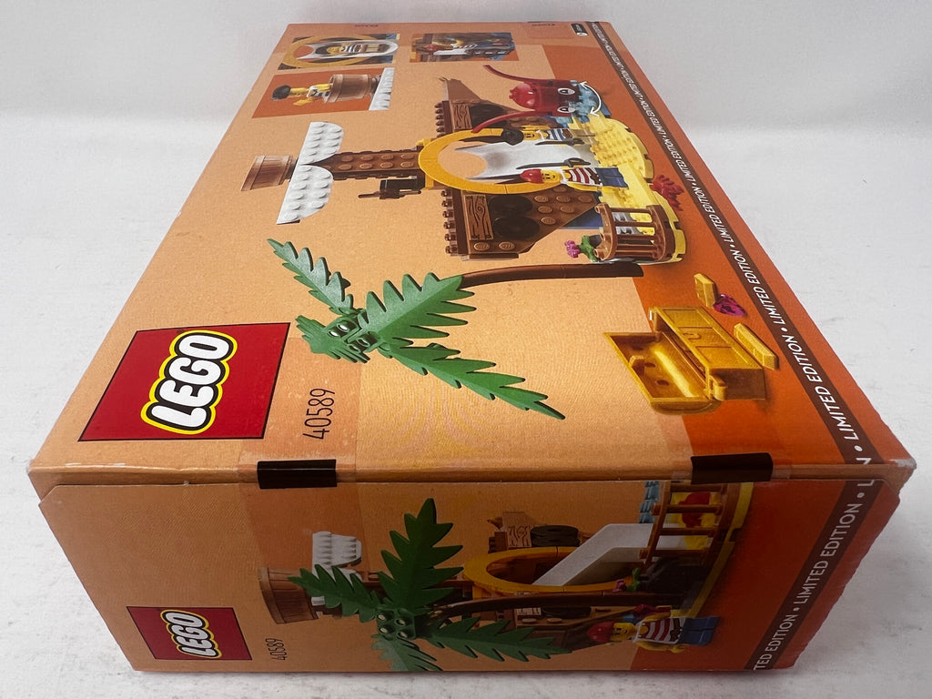 LEGO Pirate Ship Playground 40589 (Graphics tear, see pictures))