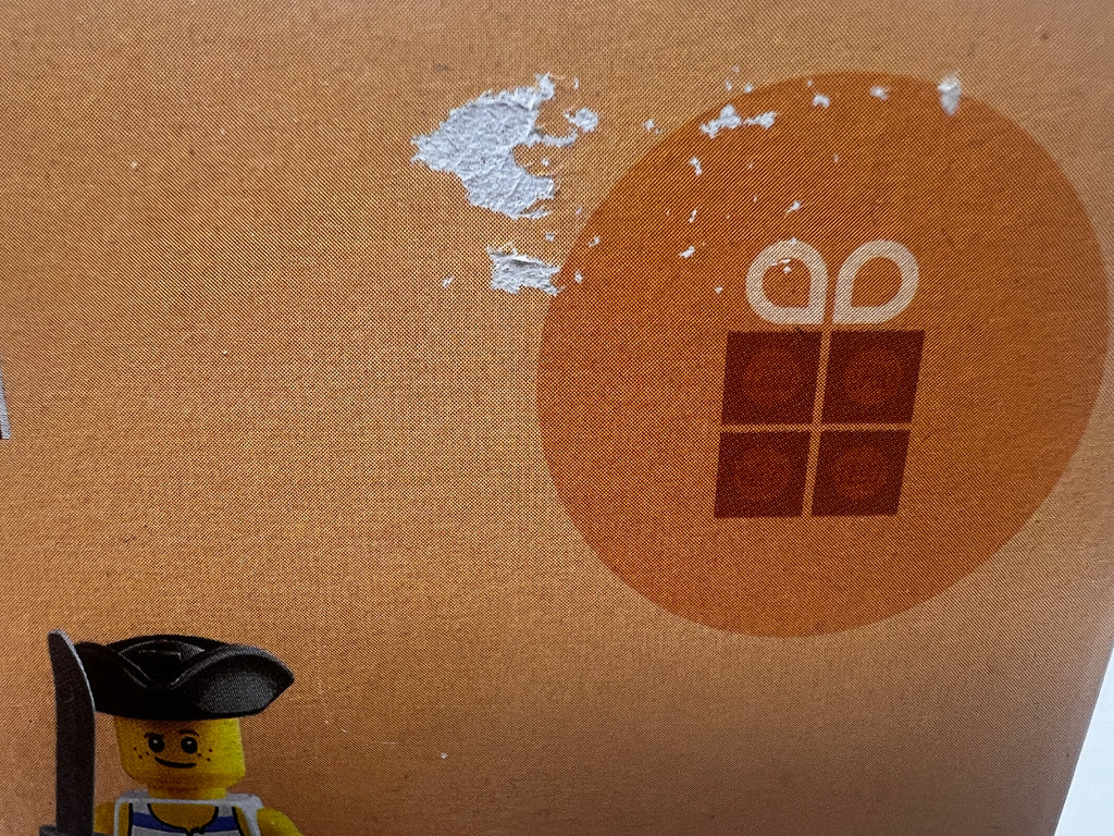 LEGO Pirate Ship Playground 40589 (Graphics tear, see pictures))