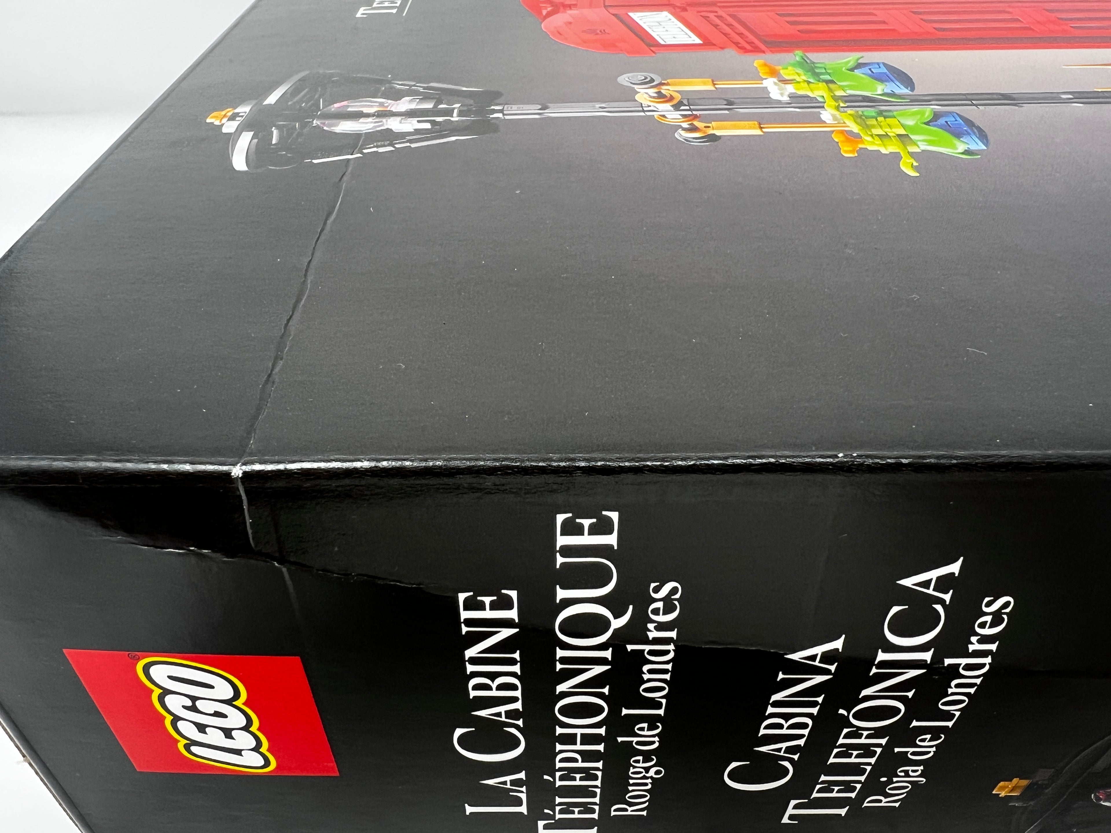 LEGO Ideas Red London Telephone Box 21347 (Minor creasing, see pictures)