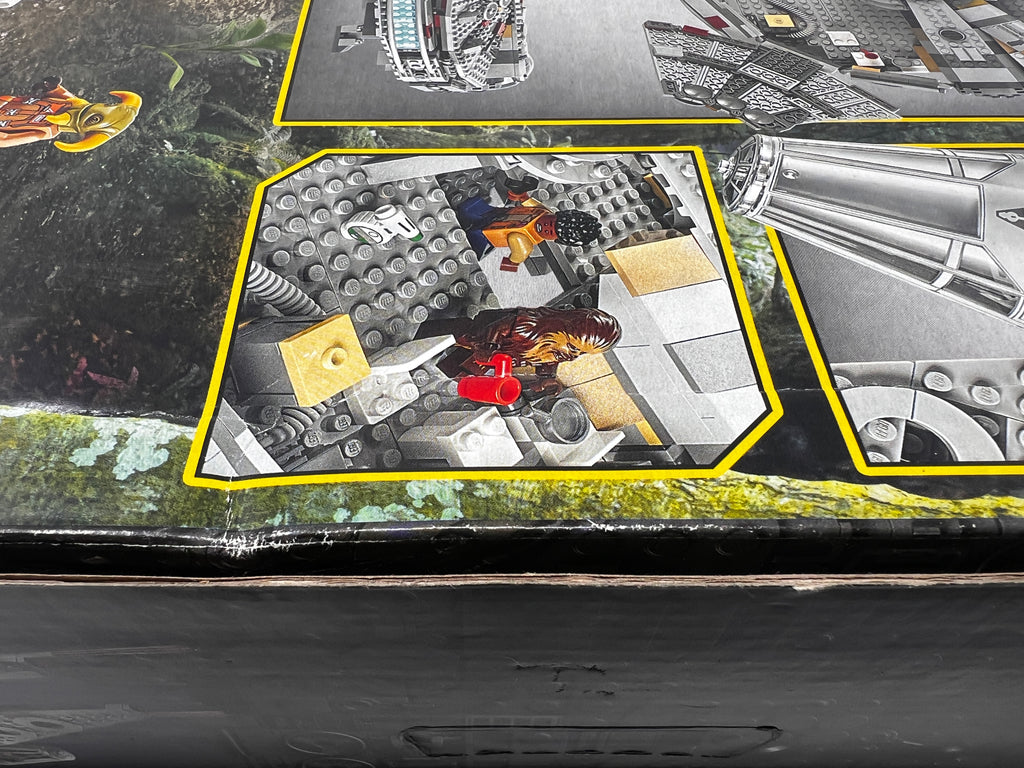LEGO Star Wars Millennium Falcon 75257 (Heavy shelf wear, see pictures)