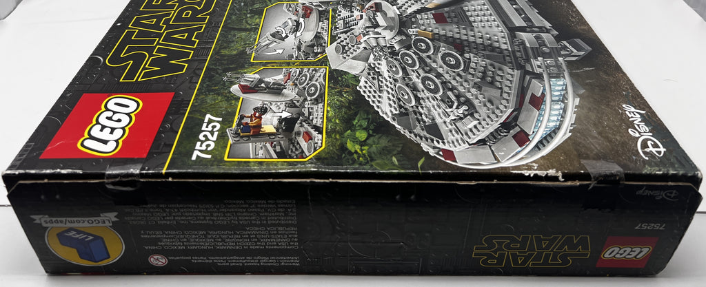 LEGO Star Wars Millennium Falcon 75257 (Heavy shelf wear, see pictures)