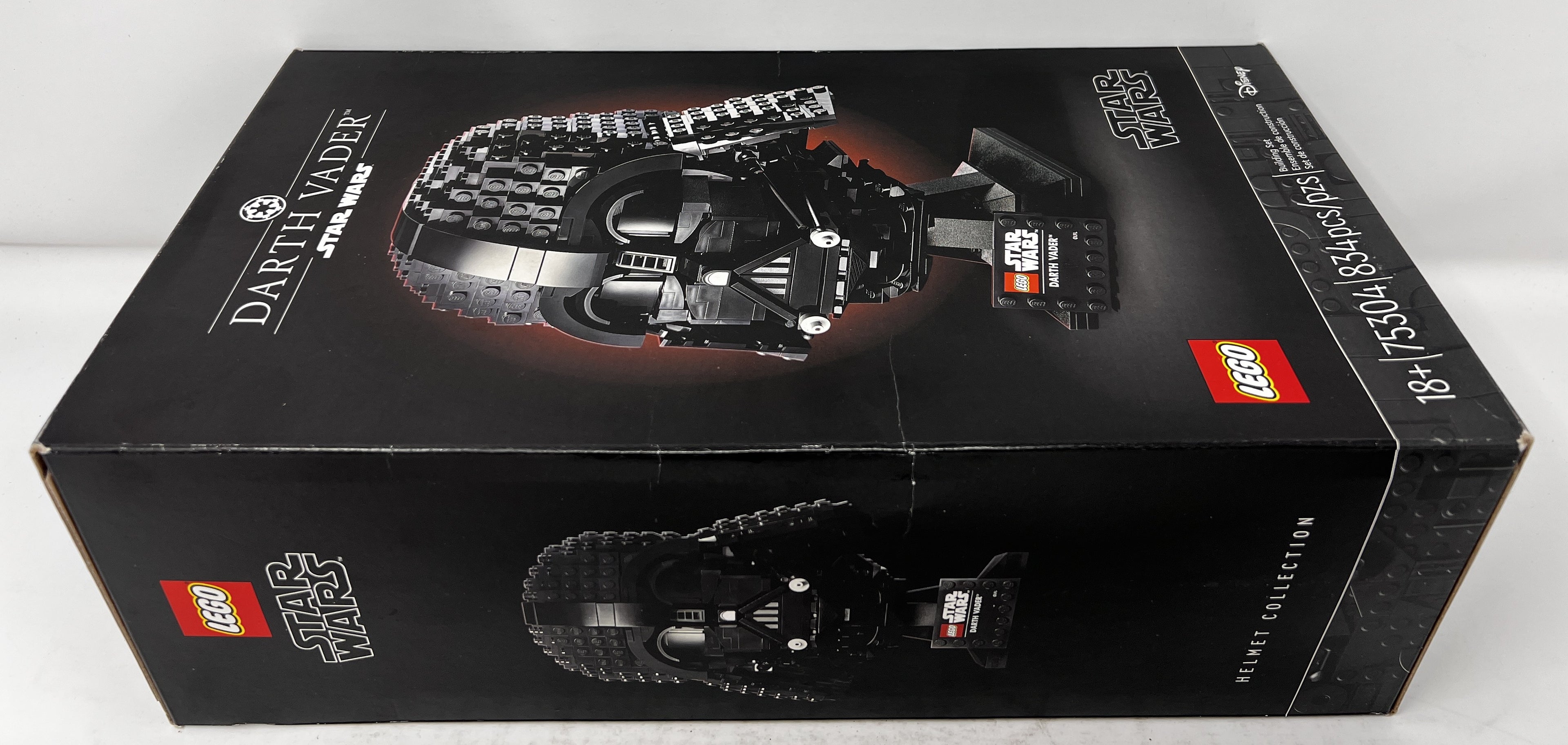 LEGO Star Wars Darth Vader Helmet 75304 (damaged, see picture)