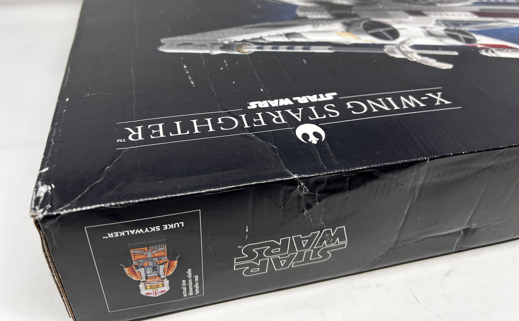 LEGO Star Wars X-Wing Starfighter UCS 75355 (Box damage, shelf wear, glue residue, see pictures)