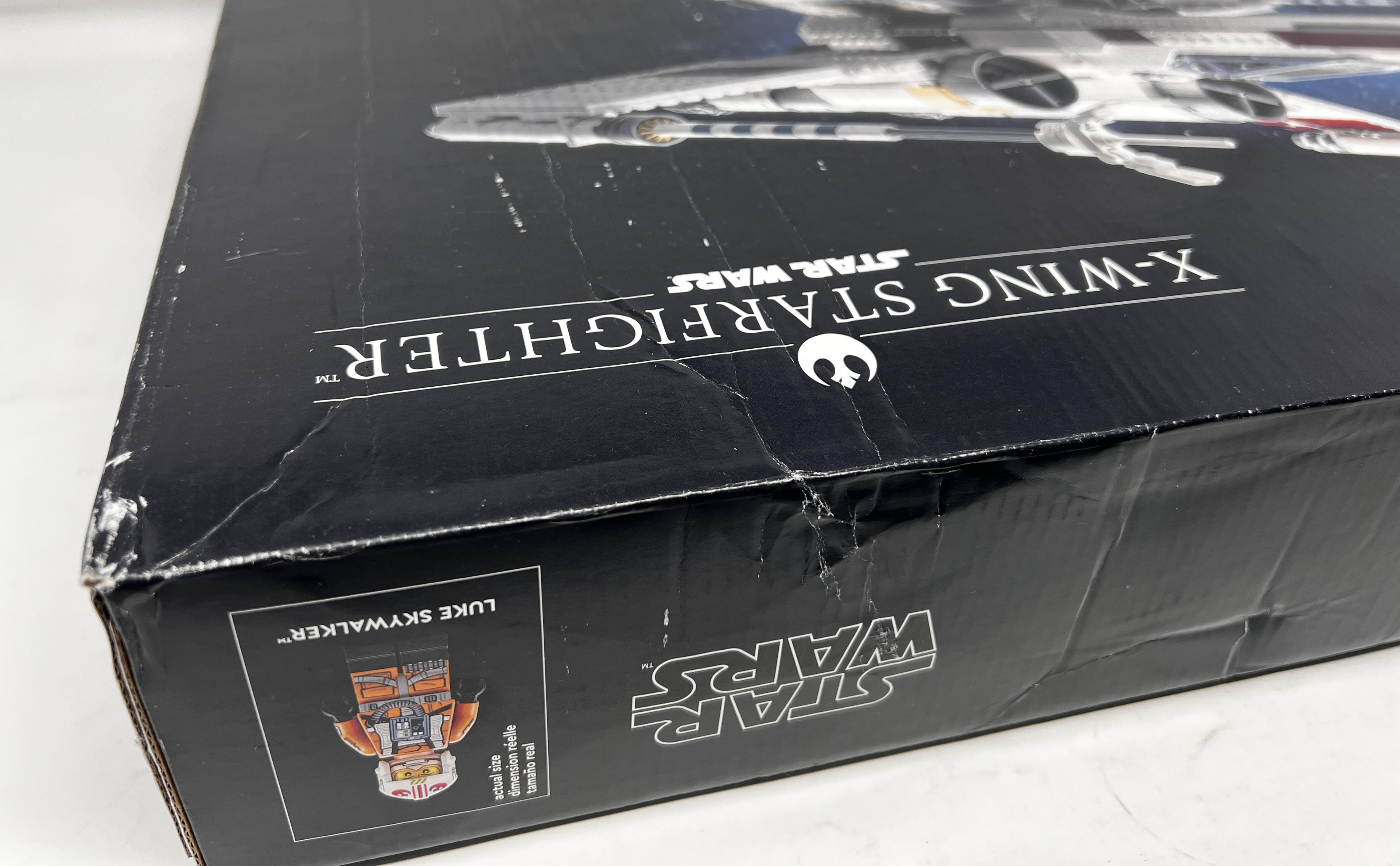 LEGO Star Wars X-Wing Starfighter UCS 75355 (Box damage, shelf wear, glue residue, see pictures)