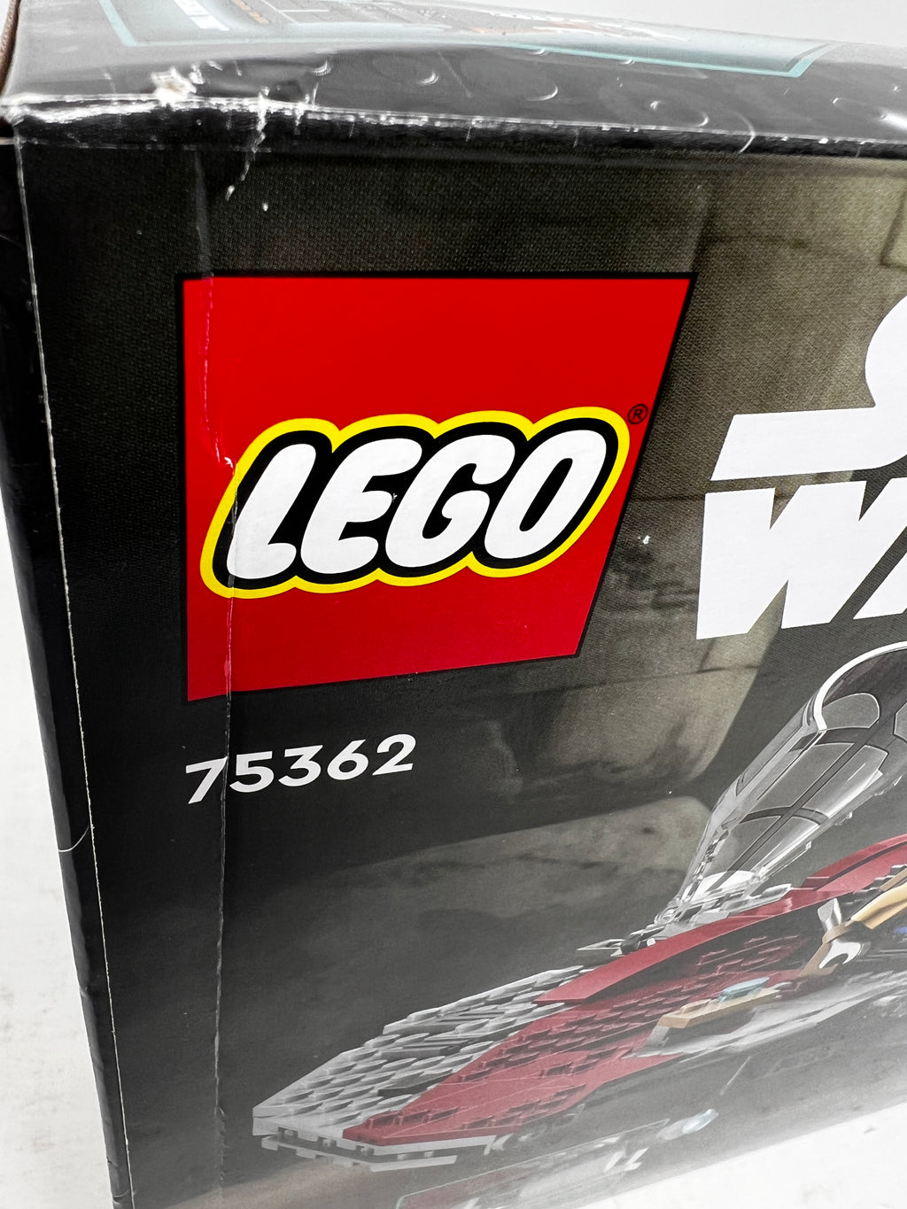 LEGO Star Wars Ahsoka Tano's T-6 Jedi Shuttle 75362 (Creasing/crushing, see pictures)